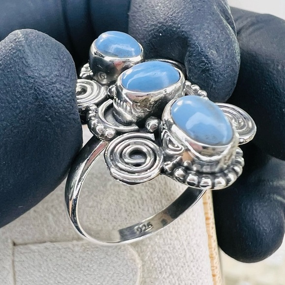 Three-Stone Handmade Golden Hills Turquoise Ring Sterling Silver Size 6.5 - Picture 3 of 5